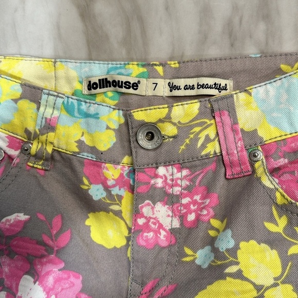 Beautiful Dollhouse skinny pants size 7 - Picture 6 of 8